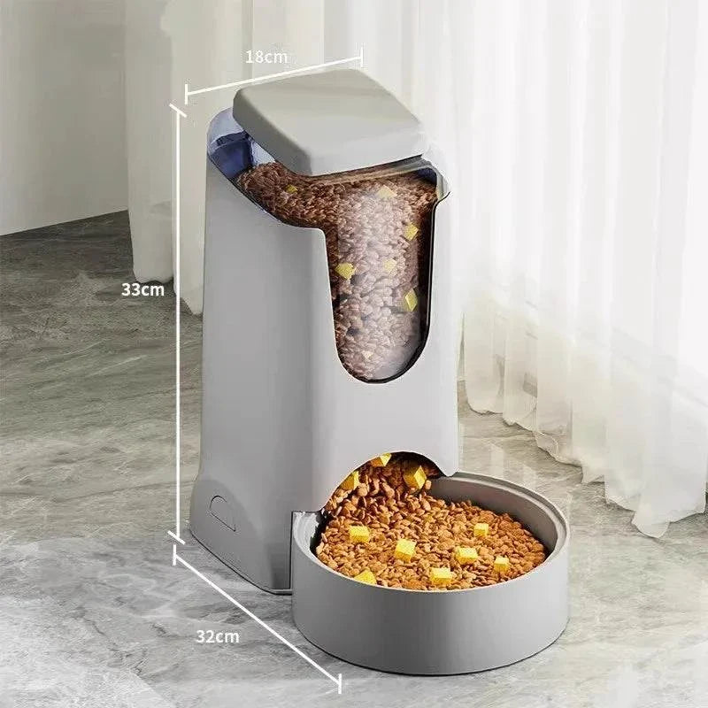 Automatic dog feeder and water dispenser with large capacity for pets.