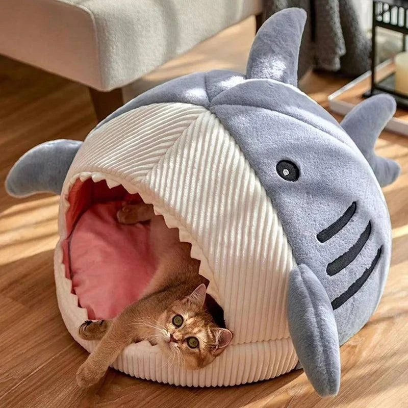 Blue Cartoon shark-shaped warm cat bed, pet cave for kittens, 100% cotton.
