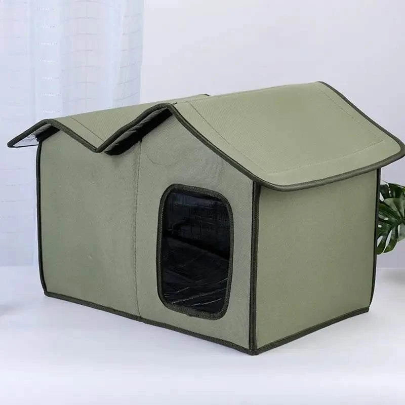 "Foldable and washable winter cat house for outdoor use, designed for garages, porches, barns, and patios
