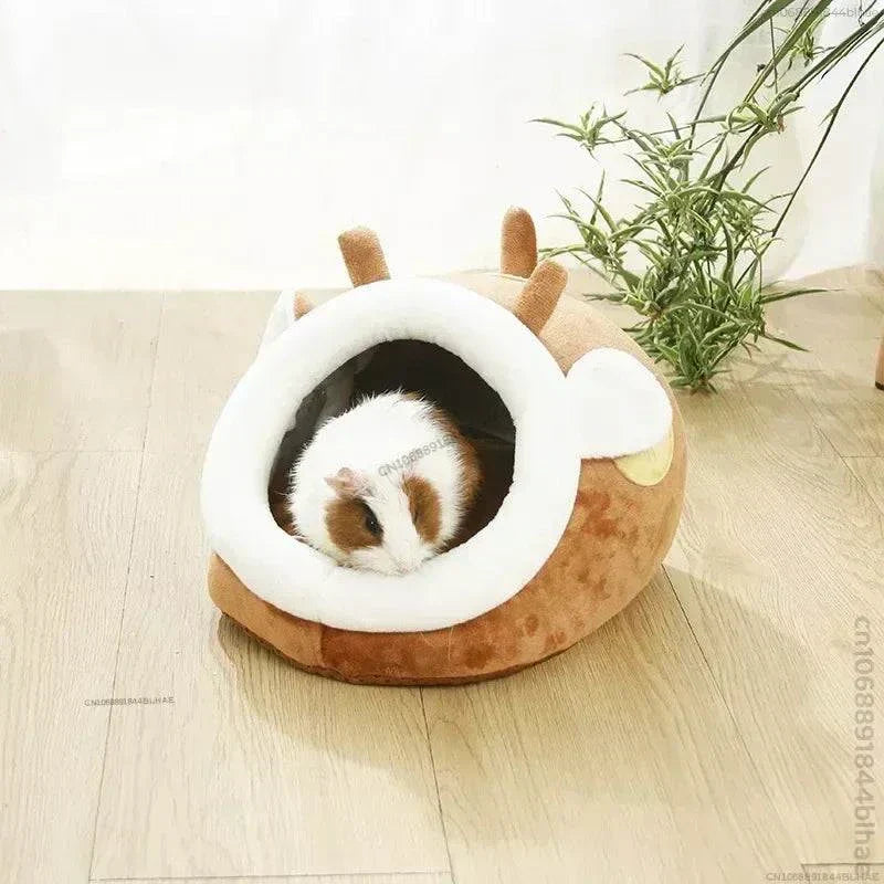 Warm pet house for small animals, cozy bed for guinea pigs, ferrets, and hamsters.