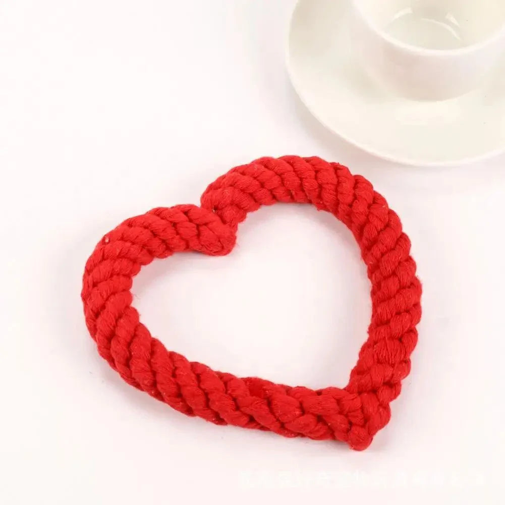 Heart-shaped Valentine chew toy for dogs and cats, bite-resistant pet training and teething toy.