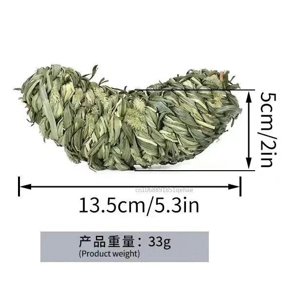 Natural grass chew toys for rabbits, guinea pigs, hamsters, and chinchillas – safe molar toys for small pets.
